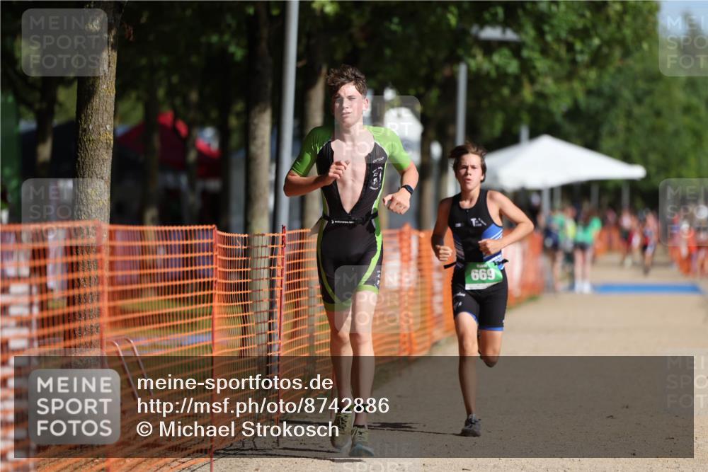 07.09.2025 - 19. Norderstedt Triathlon Michael Strokosch http://msf.ph/oto/8742886 07.09.2025 10:57:23 Laufen 94, 655, 669 meine-sportfotos.de