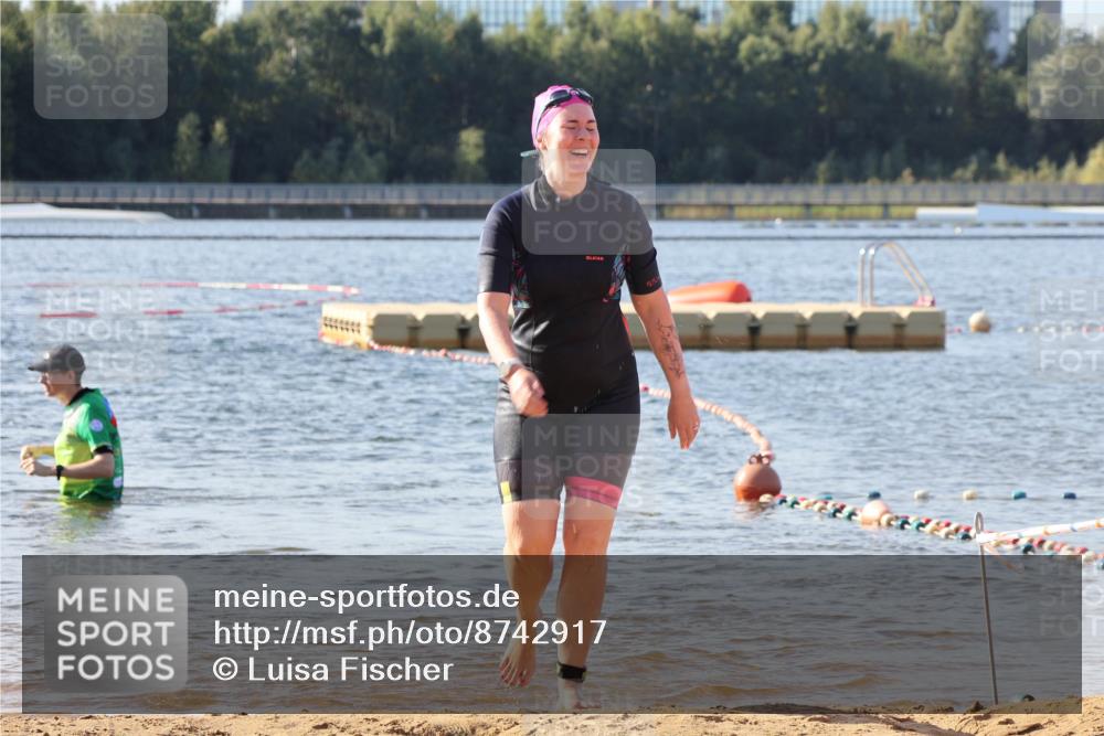 07.09.2025 - 19. Norderstedt Triathlon Luisa Fischer http://msf.ph/oto/8742917 07.09.2025 10:06:48 Schwimmen 1123 meine-sportfotos.de
