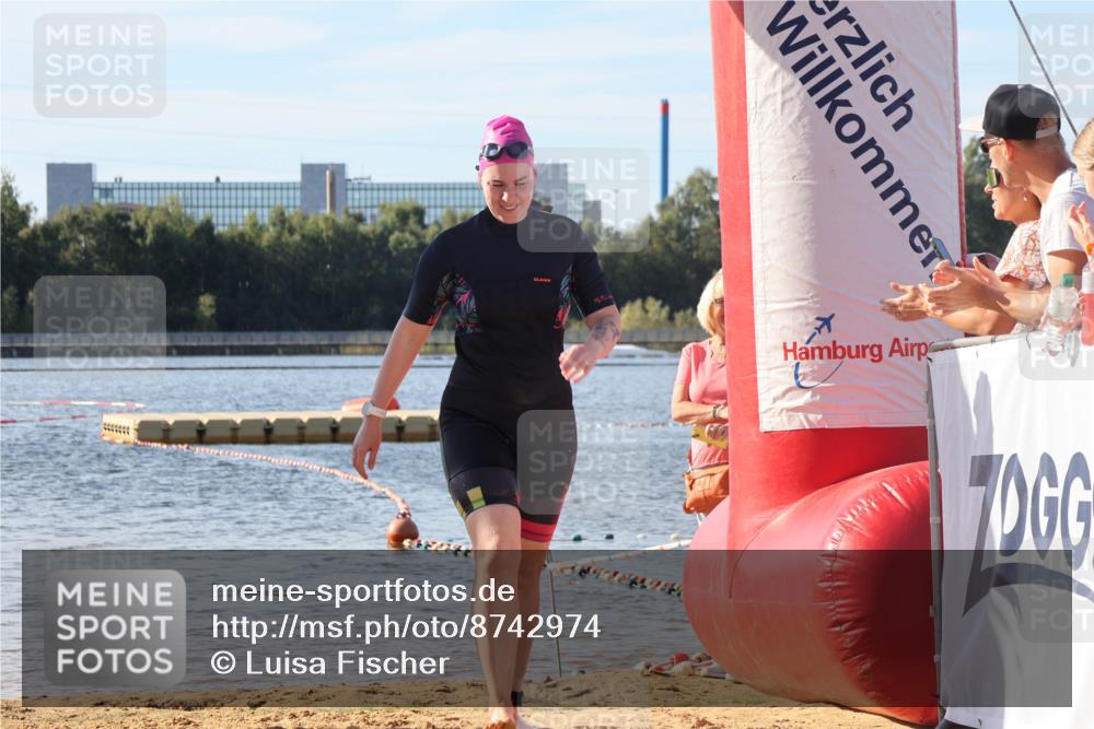 07.09.2025 - 19. Norderstedt Triathlon Luisa Fischer http://msf.ph/oto/8742974 07.09.2025 10:06:50 Schwimmen 1123 meine-sportfotos.de