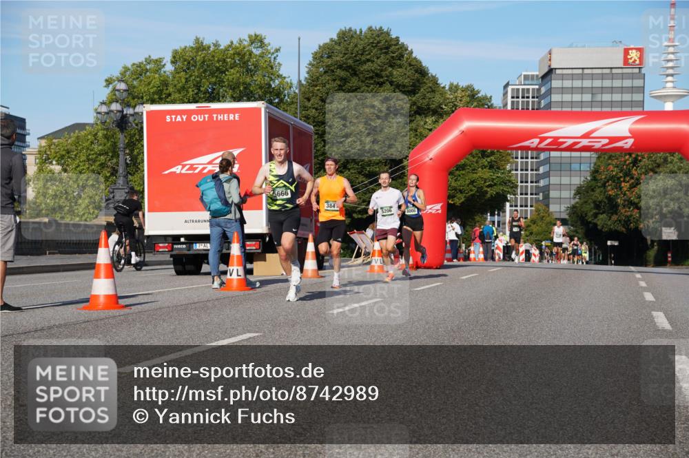07.09.2025 - BARMER Alsterlauf Yannick Fuchs http://msf.ph/oto/8742989 07.09.2025 09:28:54 Laufen 5666, 384, 5206 meine-sportfotos.de