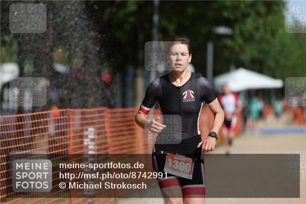 07.09.2025 - 19. Norderstedt Triathlon Michael Strokosch http://msf.ph/oto/8742991 07.09.2025 11:55:48 Laufen 1390 meine-sportfotos.de
