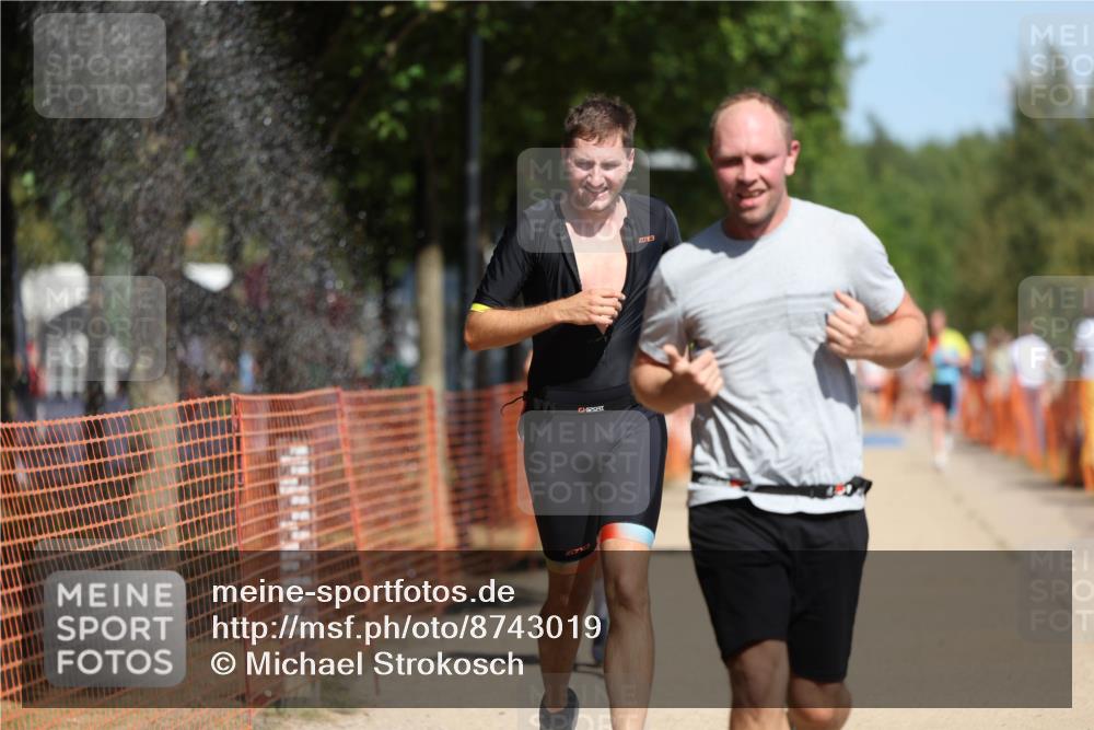 07.09.2025 - 19. Norderstedt Triathlon Michael Strokosch http://msf.ph/oto/8743019 07.09.2025 12:33:17 Laufen 782, 801, 1223, 1241, 1265 meine-sportfotos.de