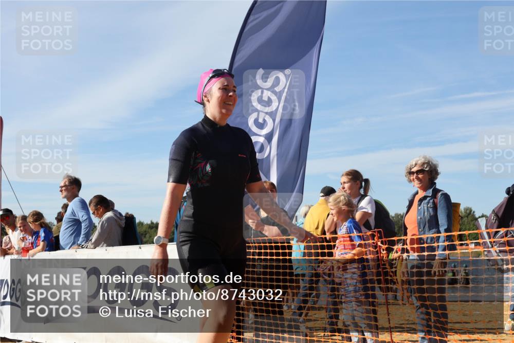 07.09.2025 - 19. Norderstedt Triathlon Luisa Fischer http://msf.ph/oto/8743032 07.09.2025 10:06:55 Schwimmen 1123 meine-sportfotos.de