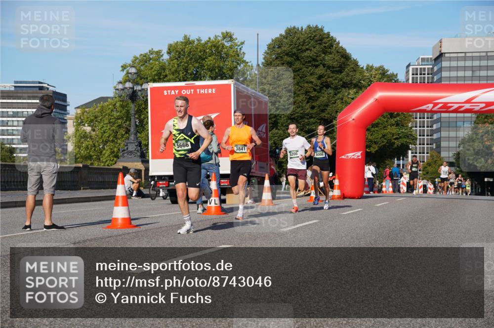 07.09.2025 - BARMER Alsterlauf Yannick Fuchs http://msf.ph/oto/8743046 07.09.2025 09:28:55 Laufen 5666, 3841, 5206, 8008 meine-sportfotos.de