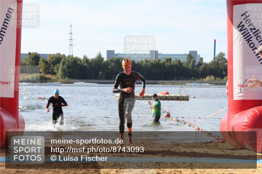 07.09.2025 - 19. Norderstedt Triathlon Luisa Fischer http://msf.ph/oto/8743093 07.09.2025 10:20:48 Schwimmen 646, 654 meine-sportfotos.de