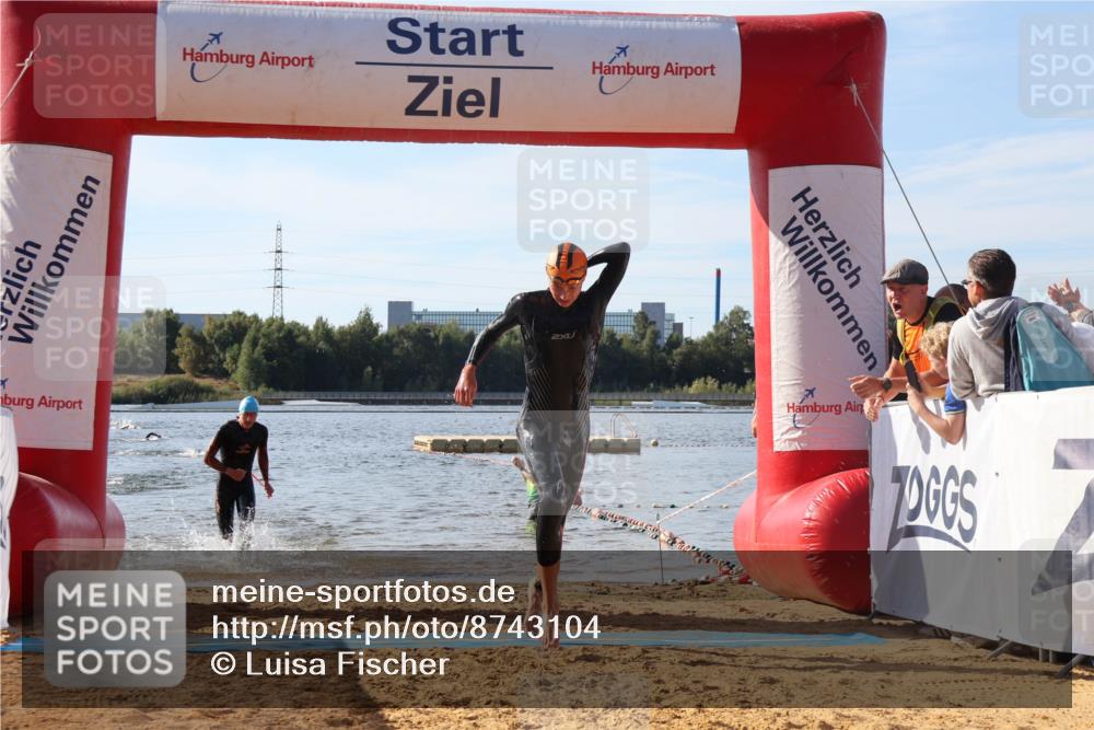 07.09.2025 - 19. Norderstedt Triathlon Luisa Fischer http://msf.ph/oto/8743104 07.09.2025 10:20:49 Schwimmen 646, 654 meine-sportfotos.de