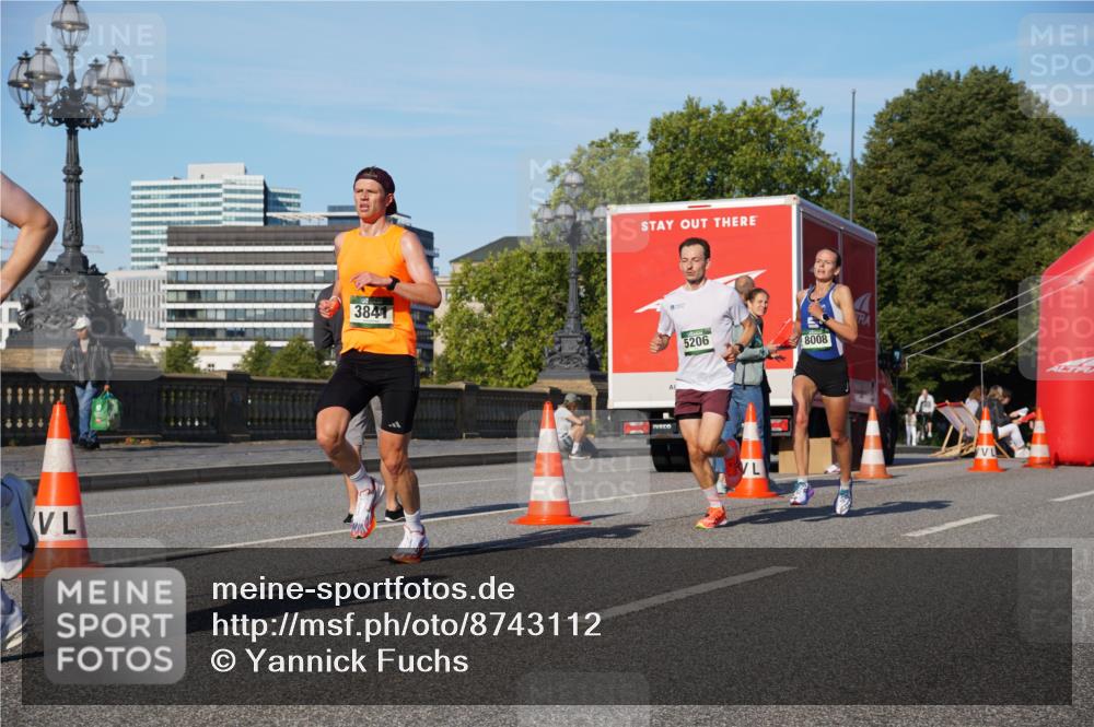 07.09.2025 - BARMER Alsterlauf Yannick Fuchs http://msf.ph/oto/8743112 07.09.2025 09:28:56 Laufen 3841, 5206, 8008 meine-sportfotos.de