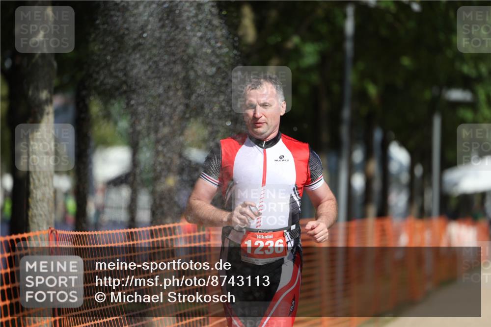 07.09.2025 - 19. Norderstedt Triathlon Michael Strokosch http://msf.ph/oto/8743113 07.09.2025 11:55:57 Laufen 1236 meine-sportfotos.de