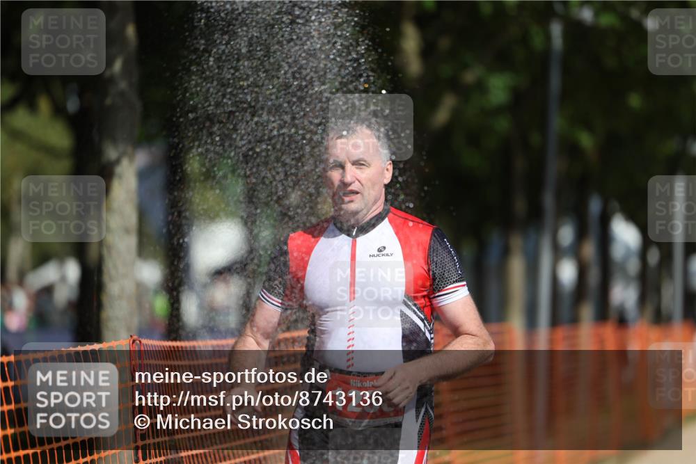 07.09.2025 - 19. Norderstedt Triathlon Michael Strokosch http://msf.ph/oto/8743136 07.09.2025 11:55:57 Laufen 1236 meine-sportfotos.de