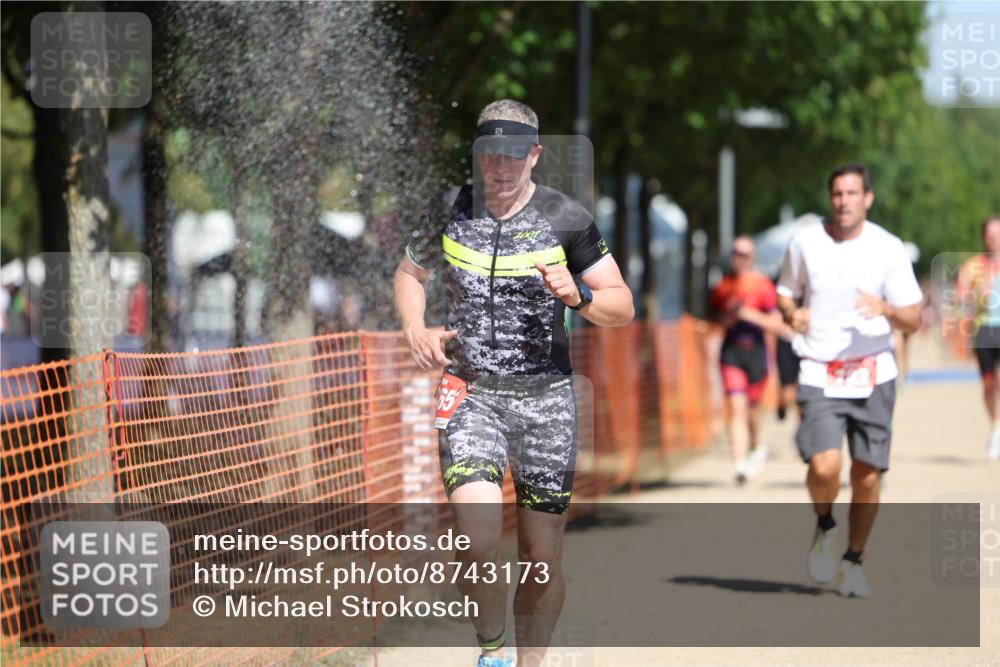 07.09.2025 - 19. Norderstedt Triathlon Michael Strokosch http://msf.ph/oto/8743173 07.09.2025 12:33:23 Laufen 191, 210, 714, 782, 815, 1241, 1247, 1265, 1329 meine-sportfotos.de