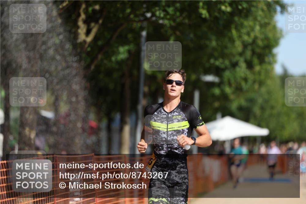 07.09.2025 - 19. Norderstedt Triathlon Michael Strokosch http://msf.ph/oto/8743267 07.09.2025 11:56:28 Laufen 1155, 1175 meine-sportfotos.de