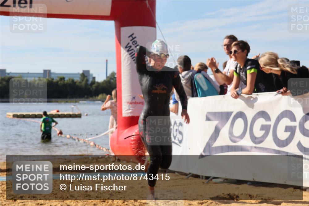 07.09.2025 - 19. Norderstedt Triathlon Luisa Fischer http://msf.ph/oto/8743415 07.09.2025 10:21:26 Schwimmen 649, 687 meine-sportfotos.de