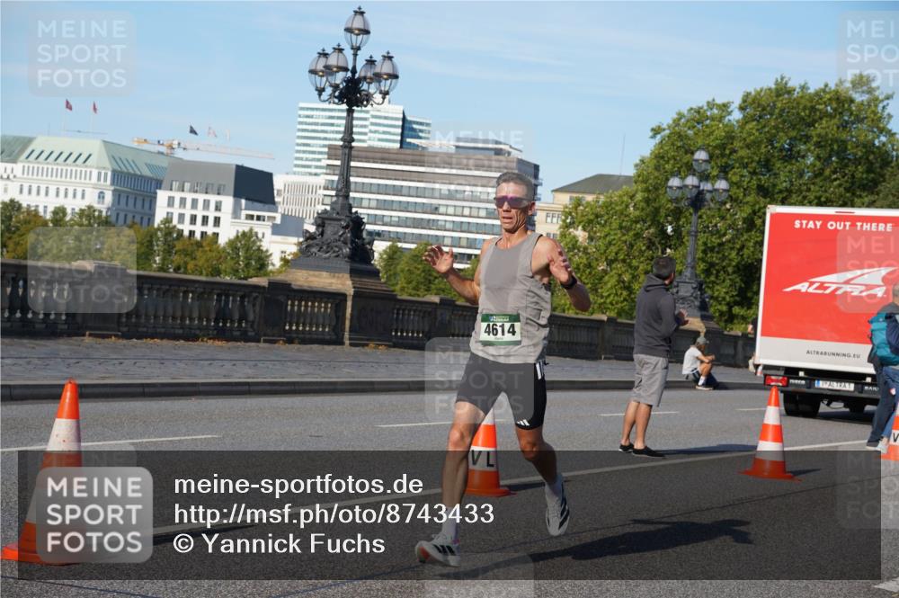 07.09.2025 - BARMER Alsterlauf Yannick Fuchs http://msf.ph/oto/8743433 07.09.2025 09:29:11 Laufen 4614, 1 meine-sportfotos.de