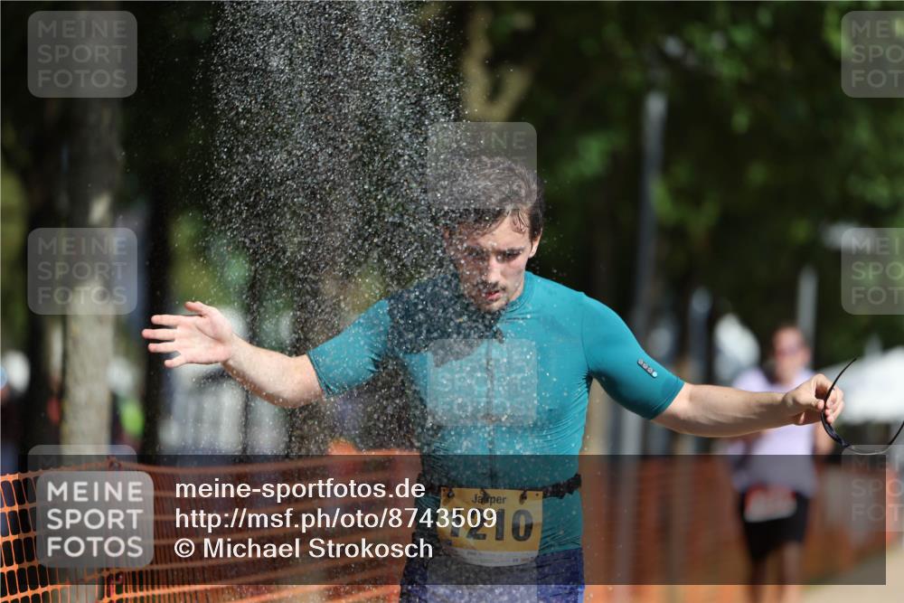 07.09.2025 - 19. Norderstedt Triathlon Michael Strokosch http://msf.ph/oto/8743509 07.09.2025 11:56:42 Laufen 1210, 1274 meine-sportfotos.de