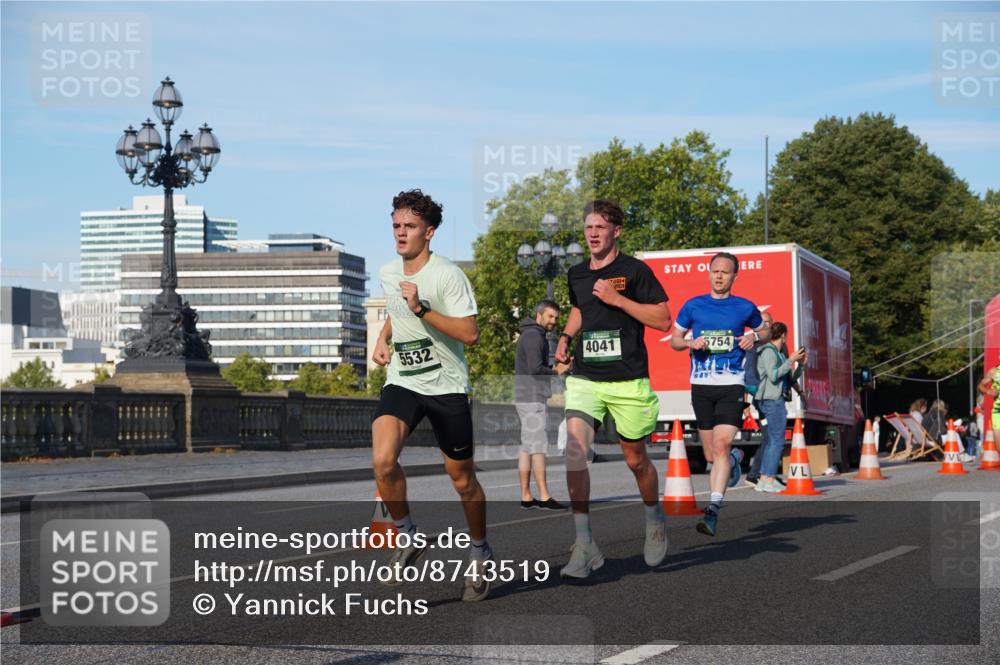 07.09.2025 - BARMER Alsterlauf Yannick Fuchs http://msf.ph/oto/8743519 07.09.2025 09:29:14 Laufen 5532, 4041, 5754 meine-sportfotos.de