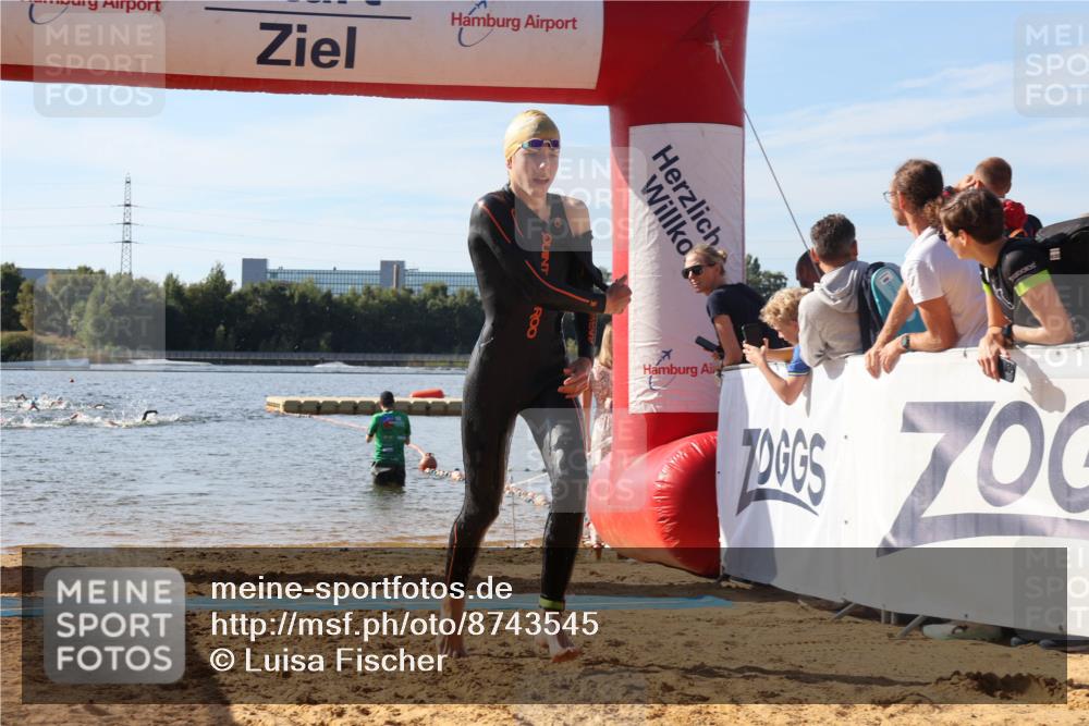 07.09.2025 - 19. Norderstedt Triathlon Luisa Fischer http://msf.ph/oto/8743545 07.09.2025 10:21:44 Schwimmen 645 meine-sportfotos.de