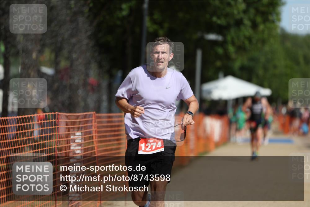 07.09.2025 - 19. Norderstedt Triathlon Michael Strokosch http://msf.ph/oto/8743598 07.09.2025 11:56:46 Laufen 1210, 1274 meine-sportfotos.de