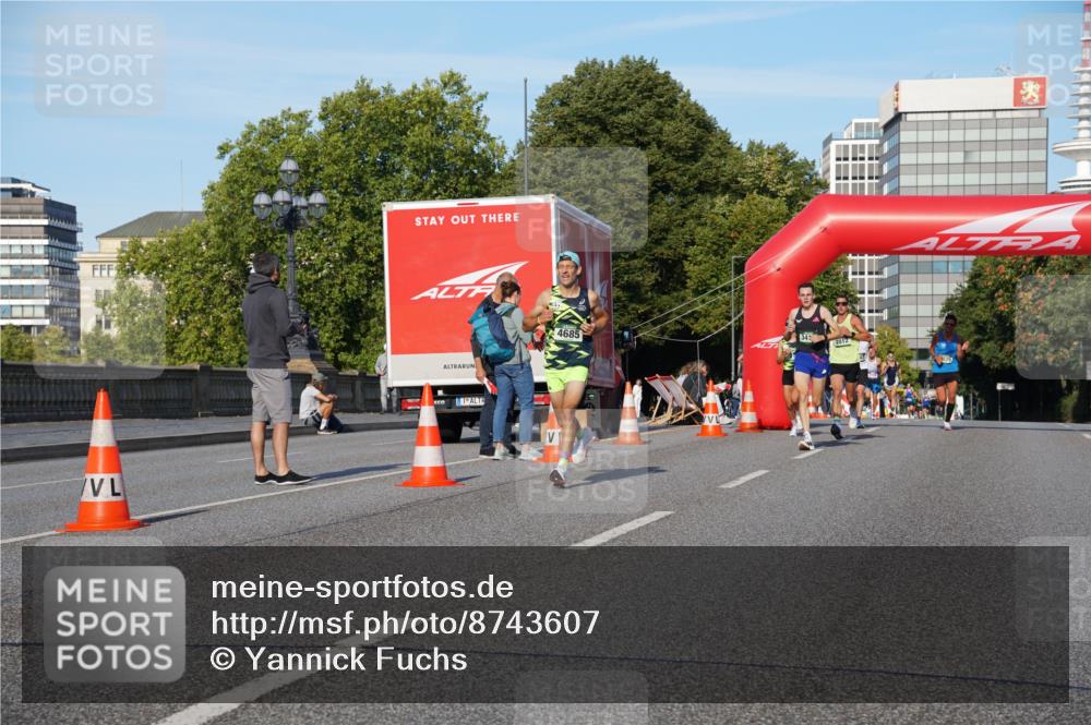 07.09.2025 - BARMER Alsterlauf Yannick Fuchs http://msf.ph/oto/8743607 07.09.2025 09:29:16 Laufen 4685, 345, 2012 meine-sportfotos.de