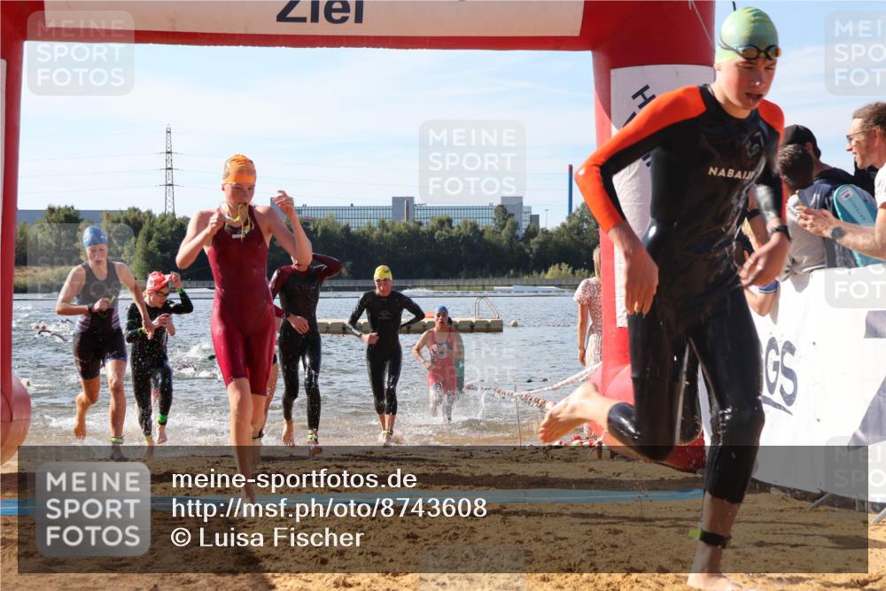 07.09.2025 - 19. Norderstedt Triathlon Luisa Fischer http://msf.ph/oto/8743608 07.09.2025 10:22:15 Schwimmen 86, 639, 648, 652, 655, 664, 667, 672, 673, 686 meine-sportfotos.de