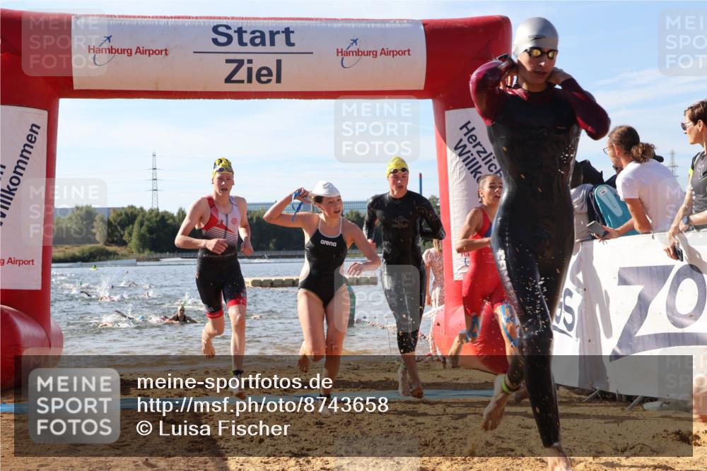 07.09.2025 - 19. Norderstedt Triathlon Luisa Fischer http://msf.ph/oto/8743658 07.09.2025 10:22:18 Schwimmen 86, 639, 648, 652, 655, 664, 667, 672, 673, 686 meine-sportfotos.de