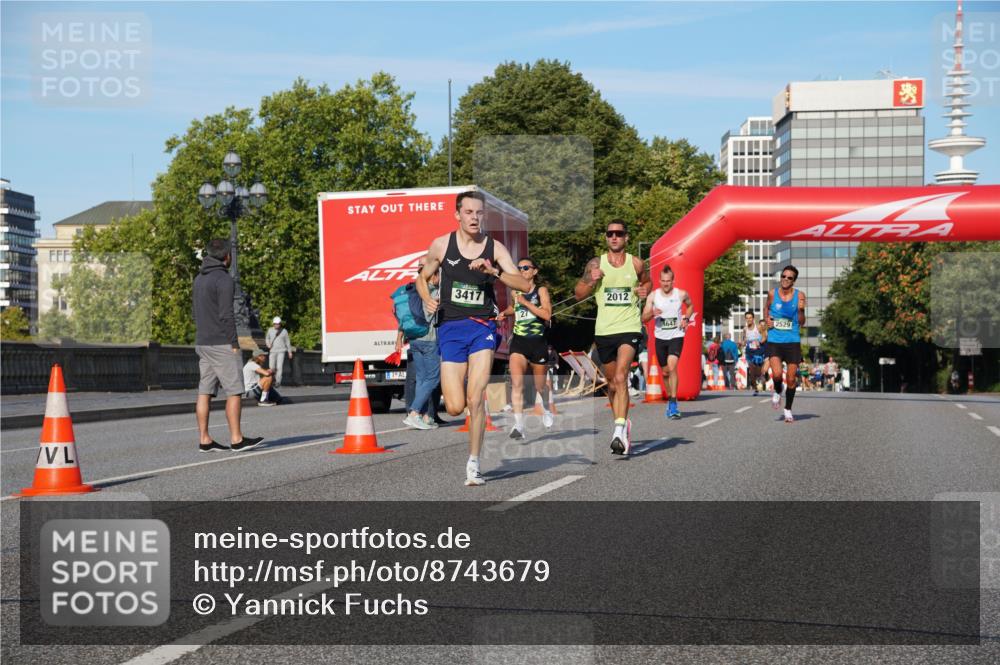 07.09.2025 - BARMER Alsterlauf Yannick Fuchs http://msf.ph/oto/8743679 07.09.2025 09:29:19 Laufen 3417, 2012, 4647, 2529 meine-sportfotos.de
