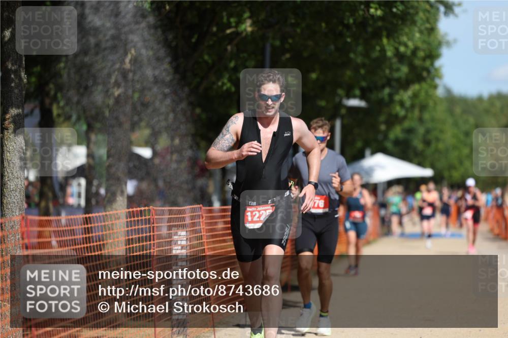 07.09.2025 - 19. Norderstedt Triathlon Michael Strokosch http://msf.ph/oto/8743686 07.09.2025 12:33:52 Laufen 773, 776, 1225 meine-sportfotos.de