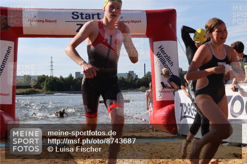 07.09.2025 - 19. Norderstedt Triathlon Luisa Fischer http://msf.ph/oto/8743687 07.09.2025 10:22:19 Schwimmen 86, 639, 648, 652, 655, 664, 667, 672, 673, 686, 690 meine-sportfotos.de