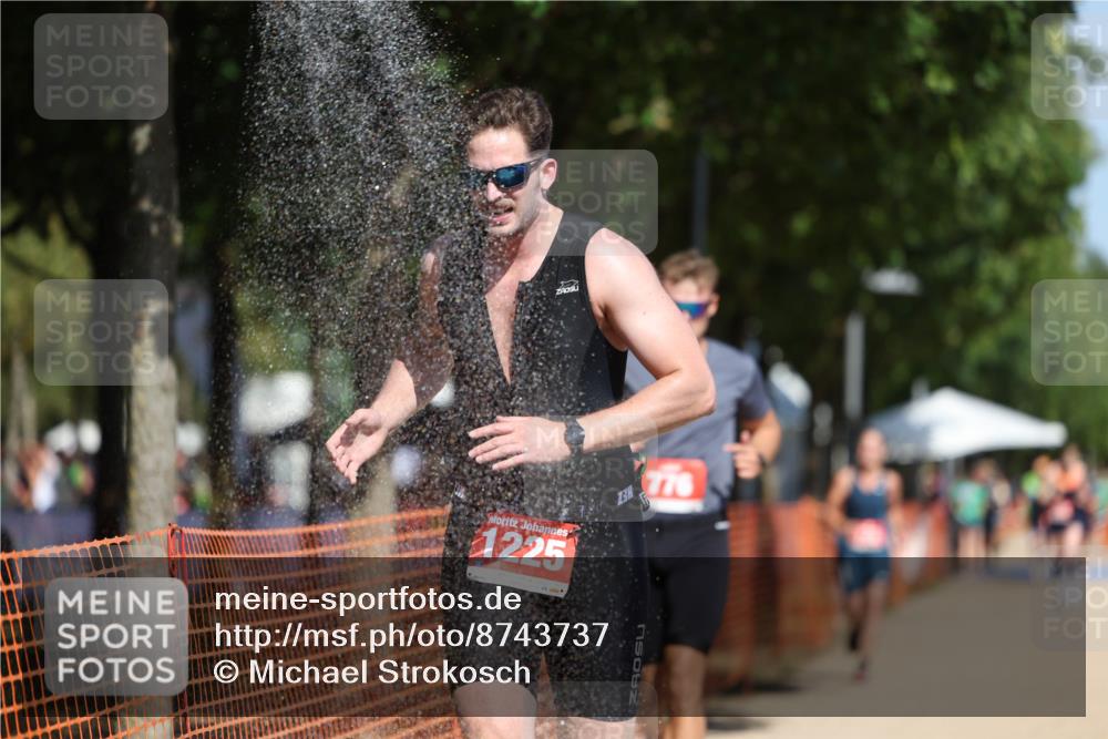 07.09.2025 - 19. Norderstedt Triathlon Michael Strokosch http://msf.ph/oto/8743737 07.09.2025 12:33:54 Laufen 773, 776, 1225 meine-sportfotos.de