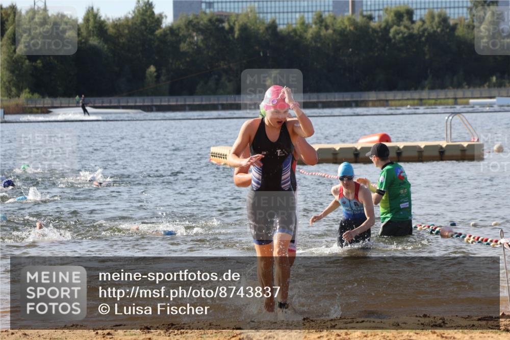 07.09.2025 - 19. Norderstedt Triathlon Luisa Fischer http://msf.ph/oto/8743837 07.09.2025 10:22:37 Schwimmen 68, 87, 108, 112, 663, 676, 680, 681, 684, 690, 691 meine-sportfotos.de