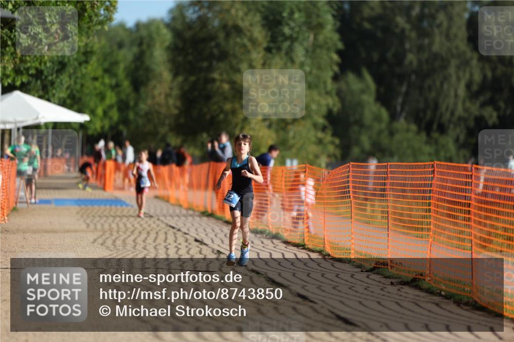07.09.2025 - 19. Norderstedt Triathlon Michael Strokosch http://msf.ph/oto/8743850 07.09.2025 09:18:06 Laufen 22 meine-sportfotos.de