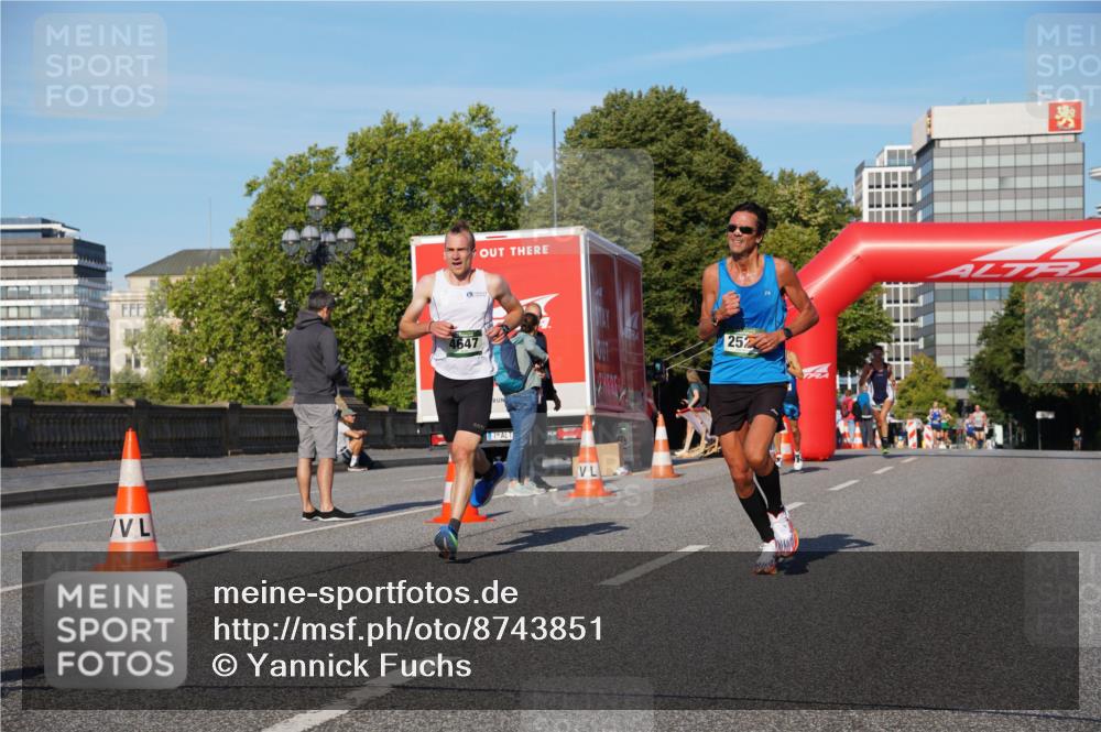 07.09.2025 - BARMER Alsterlauf Yannick Fuchs http://msf.ph/oto/8743851 07.09.2025 09:29:22 Laufen 4647, 252 meine-sportfotos.de