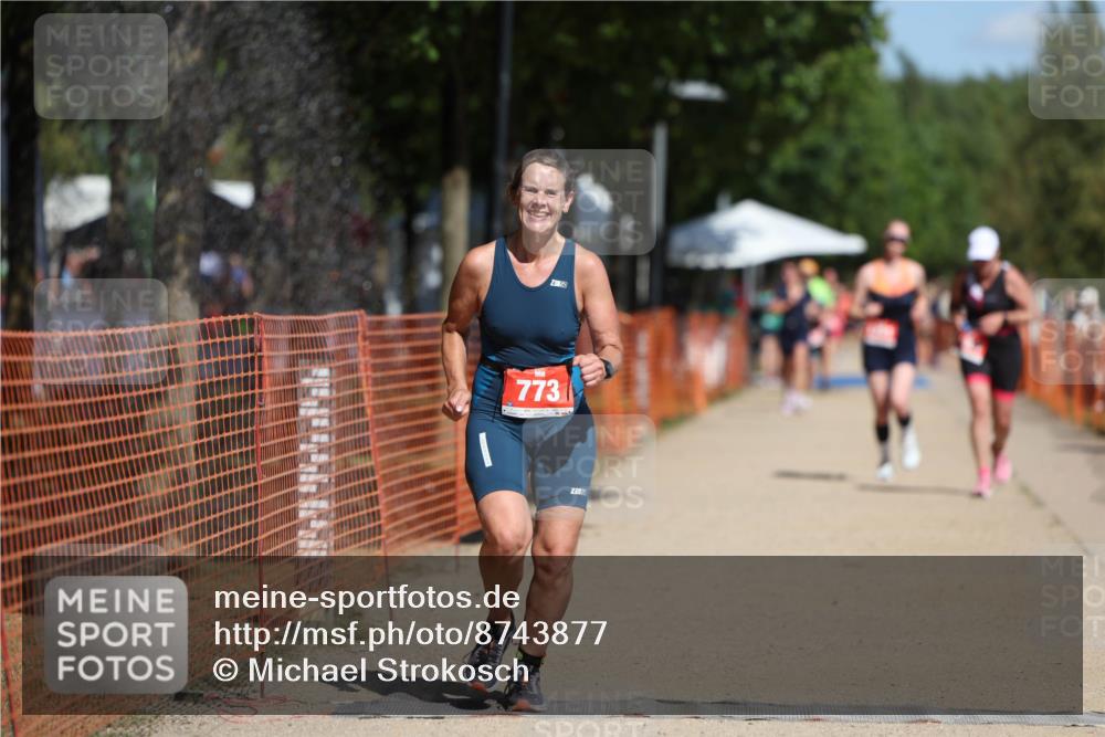 07.09.2025 - 19. Norderstedt Triathlon Michael Strokosch http://msf.ph/oto/8743877 07.09.2025 12:34:00 Laufen 773, 1251, 1381 meine-sportfotos.de