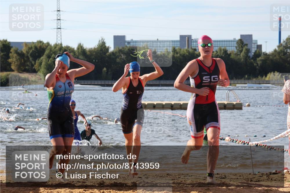 07.09.2025 - 19. Norderstedt Triathlon Luisa Fischer http://msf.ph/oto/8743959 07.09.2025 10:22:47 Schwimmen 109, 118, 131, 638, 663, 670, 680, 684, 691 meine-sportfotos.de