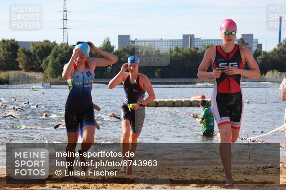 07.09.2025 - 19. Norderstedt Triathlon Luisa Fischer http://msf.ph/oto/8743963 07.09.2025 10:22:47 Schwimmen 109, 118, 131, 638, 663, 670, 680, 684, 691 meine-sportfotos.de