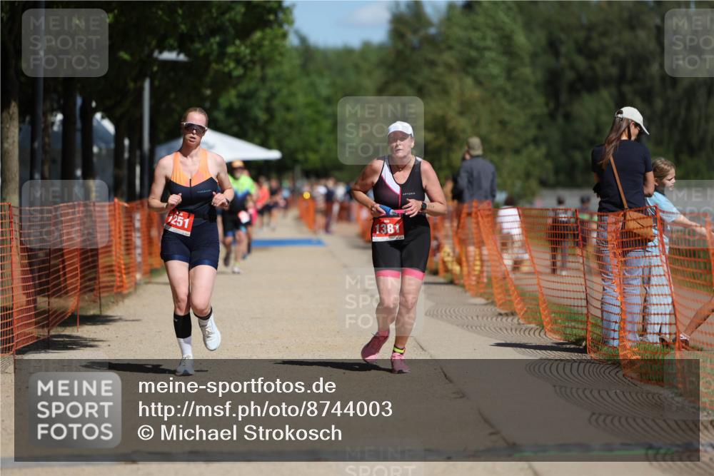 07.09.2025 - 19. Norderstedt Triathlon Michael Strokosch http://msf.ph/oto/8744003 07.09.2025 12:34:03 Laufen 773, 1251, 1381 meine-sportfotos.de
