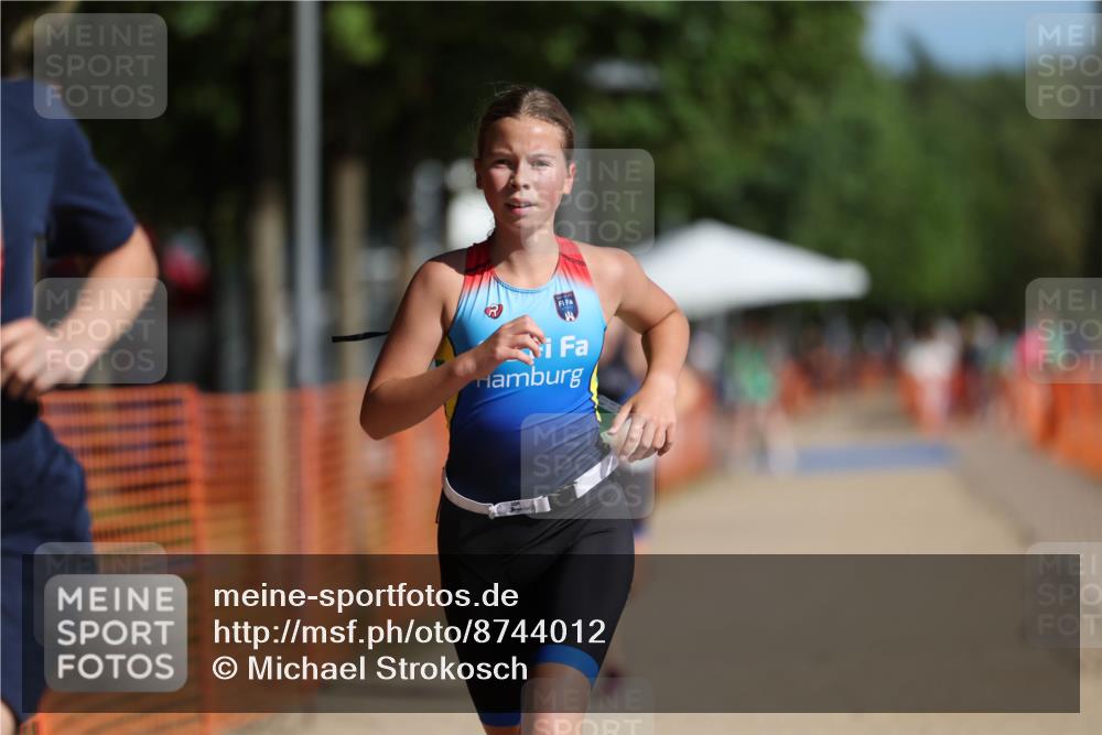 07.09.2025 - 19. Norderstedt Triathlon Michael Strokosch http://msf.ph/oto/8744012 07.09.2025 10:58:12 Laufen 57, 129, 643, 693 meine-sportfotos.de