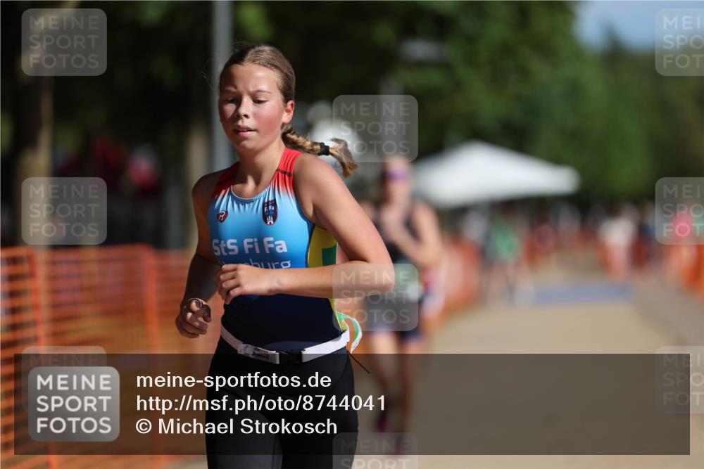 07.09.2025 - 19. Norderstedt Triathlon Michael Strokosch http://msf.ph/oto/8744041 07.09.2025 10:58:12 Laufen 57, 129, 643, 693 meine-sportfotos.de