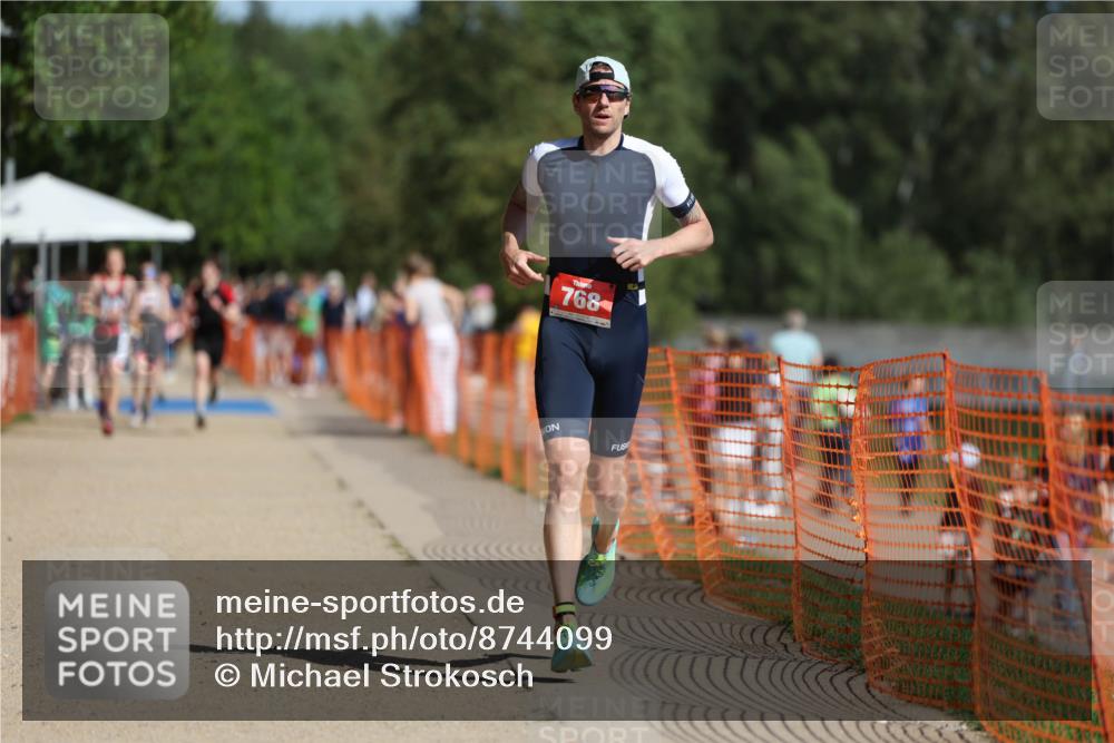 07.09.2025 - 19. Norderstedt Triathlon Michael Strokosch http://msf.ph/oto/8744099 07.09.2025 11:57:11 Laufen 768 meine-sportfotos.de