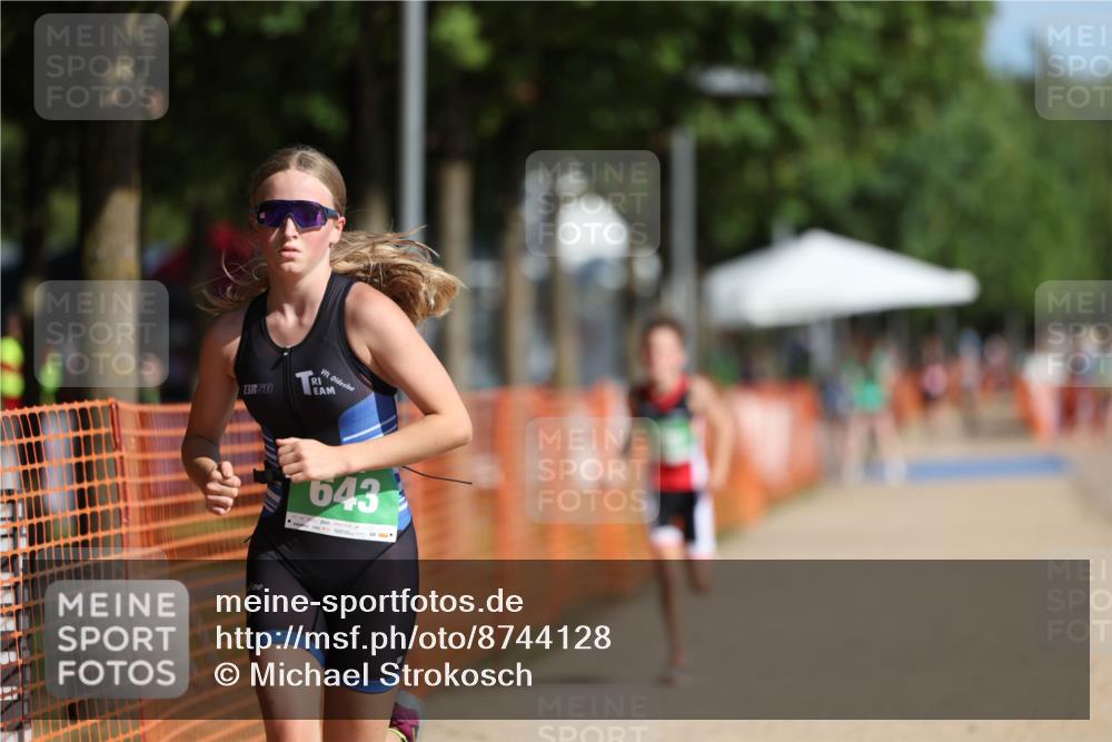 07.09.2025 - 19. Norderstedt Triathlon Michael Strokosch http://msf.ph/oto/8744128 07.09.2025 10:58:15 Laufen 57, 129, 643, 693 meine-sportfotos.de