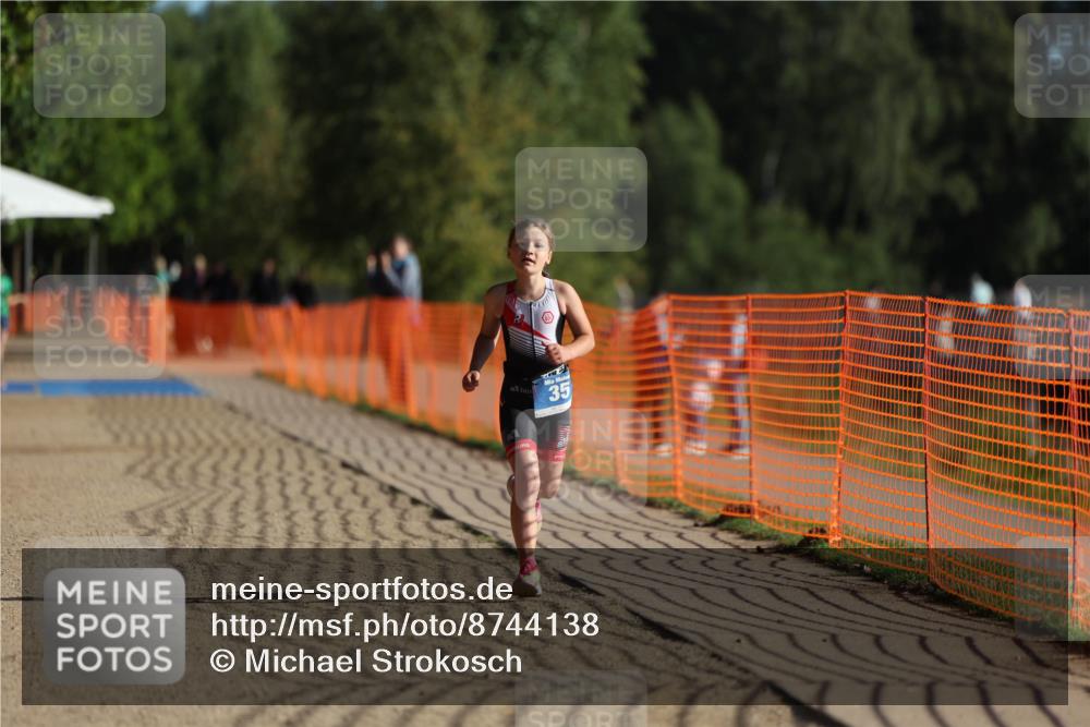 07.09.2025 - 19. Norderstedt Triathlon Michael Strokosch http://msf.ph/oto/8744138 07.09.2025 09:18:23 Laufen 35 meine-sportfotos.de