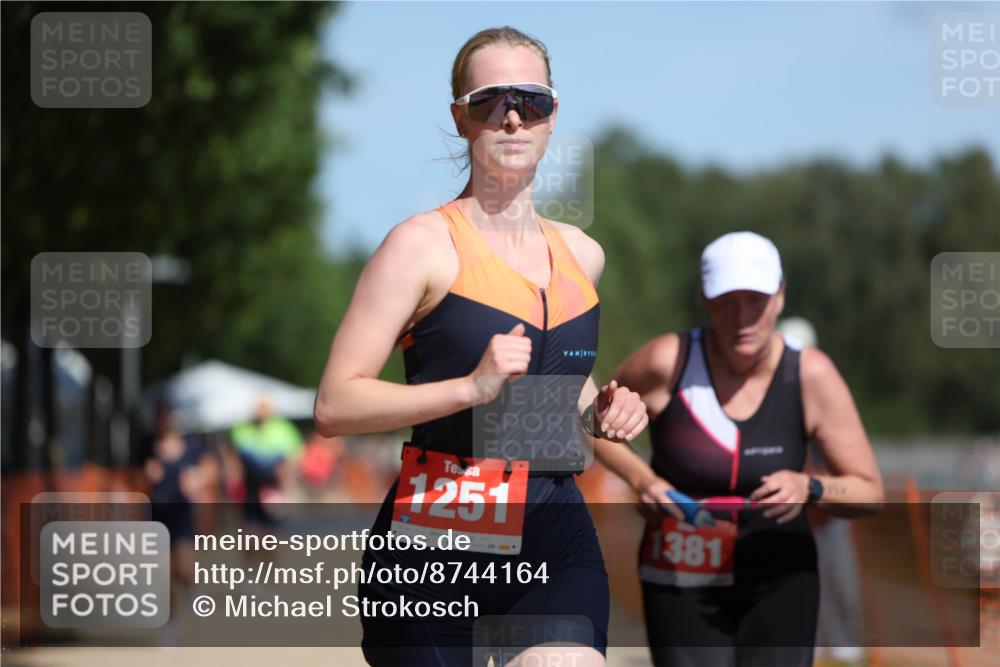 07.09.2025 - 19. Norderstedt Triathlon Michael Strokosch http://msf.ph/oto/8744164 07.09.2025 12:34:07 Laufen 1251, 1368, 1381 meine-sportfotos.de