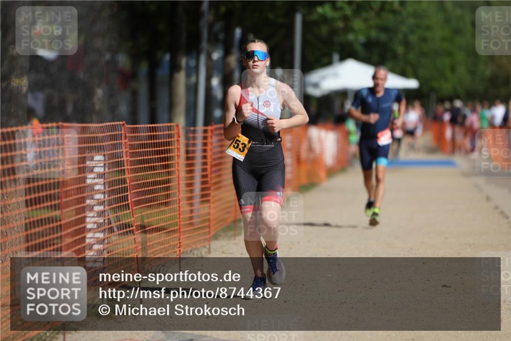 07.09.2025 - 19. Norderstedt Triathlon Michael Strokosch http://msf.ph/oto/8744367 07.09.2025 11:57:25 Laufen 837, 1153, 1162, 1199 meine-sportfotos.de