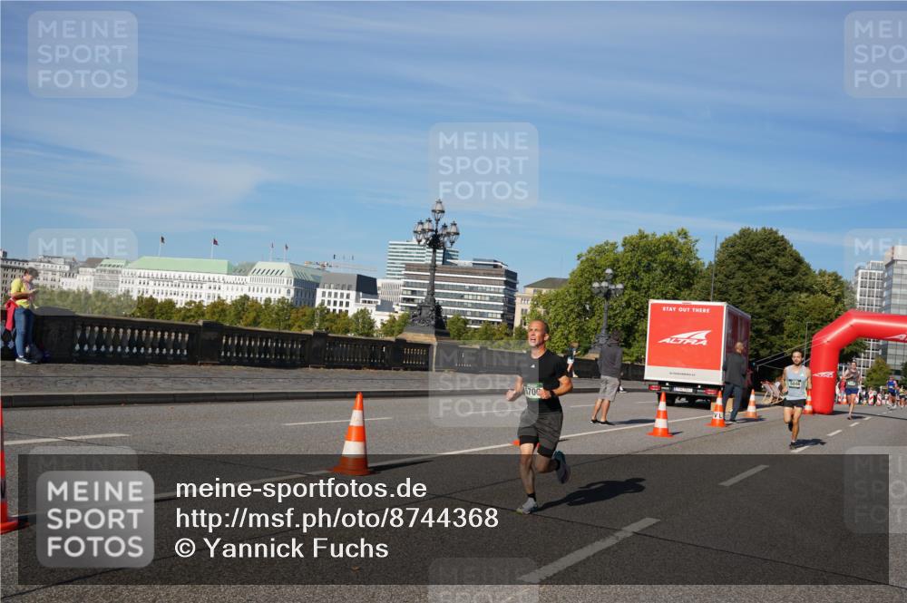 07.09.2025 - BARMER Alsterlauf Yannick Fuchs http://msf.ph/oto/8744368 07.09.2025 09:29:49 Laufen 5700, 5046 meine-sportfotos.de