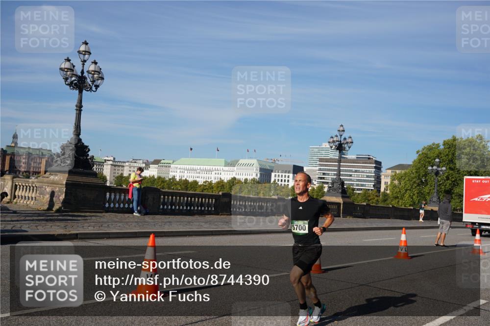 07.09.2025 - BARMER Alsterlauf Yannick Fuchs http://msf.ph/oto/8744390 07.09.2025 09:29:49 Laufen 5700 meine-sportfotos.de