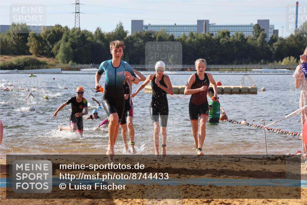 07.09.2025 - 19. Norderstedt Triathlon Luisa Fischer http://msf.ph/oto/8744433 07.09.2025 10:23:12 Schwimmen 58, 64, 93, 96, 119, 125, 133, 669, 682, 685 meine-sportfotos.de
