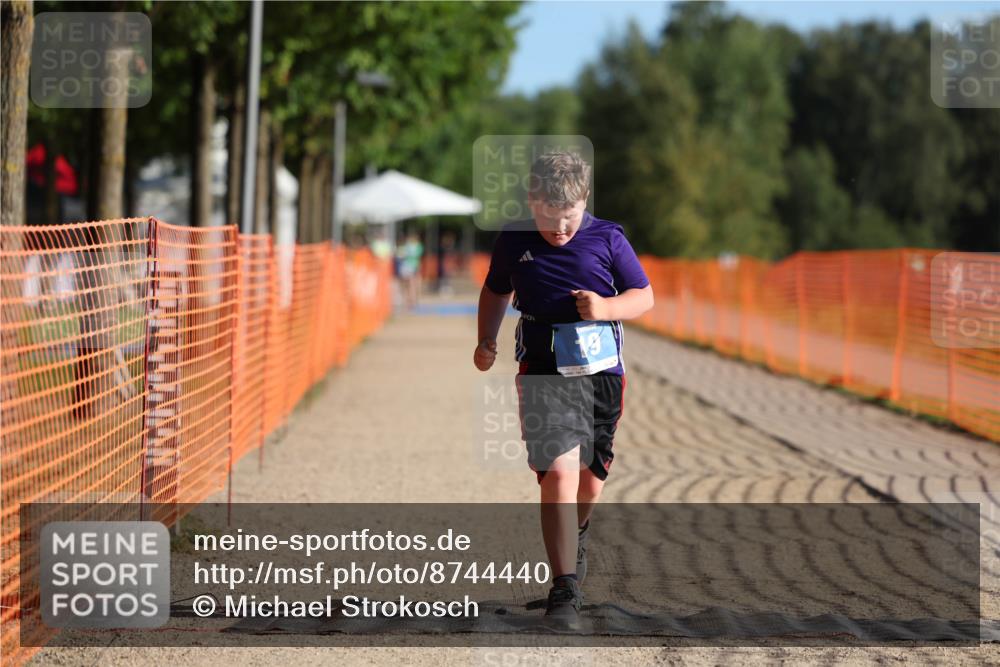 07.09.2025 - 19. Norderstedt Triathlon Michael Strokosch http://msf.ph/oto/8744440 07.09.2025 09:21:15 Laufen 19 meine-sportfotos.de
