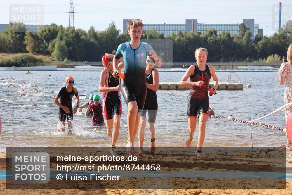 07.09.2025 - 19. Norderstedt Triathlon Luisa Fischer http://msf.ph/oto/8744458 07.09.2025 10:23:12 Schwimmen 58, 64, 93, 96, 119, 125, 133, 669, 682, 685 meine-sportfotos.de