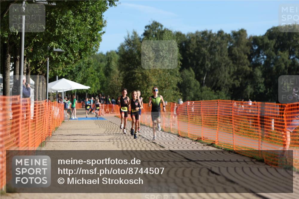 07.09.2025 - 19. Norderstedt Triathlon Michael Strokosch http://msf.ph/oto/8744507 07.09.2025 09:42:32 Laufen 557, 594, 595, 600 meine-sportfotos.de