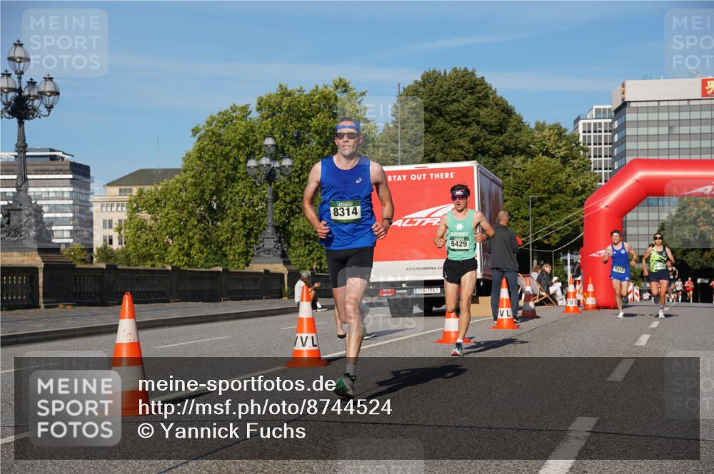 07.09.2025 - BARMER Alsterlauf Yannick Fuchs http://msf.ph/oto/8744524 07.09.2025 09:30:00 Laufen 8314, 5429, 1, 5374 meine-sportfotos.de