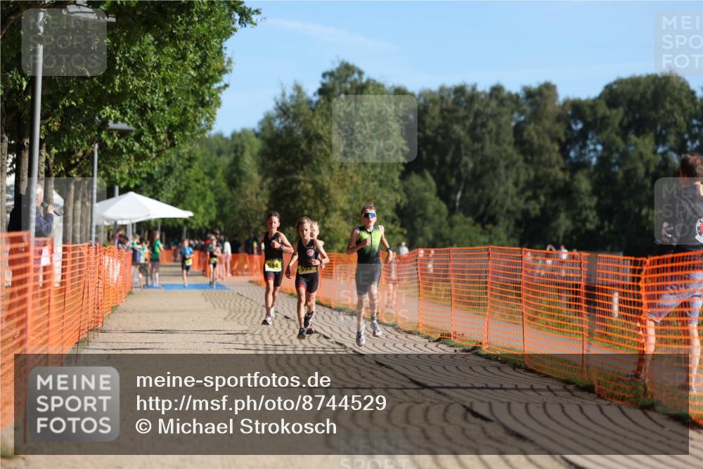 07.09.2025 - 19. Norderstedt Triathlon Michael Strokosch http://msf.ph/oto/8744529 07.09.2025 09:42:32 Laufen 557, 594, 595, 600 meine-sportfotos.de